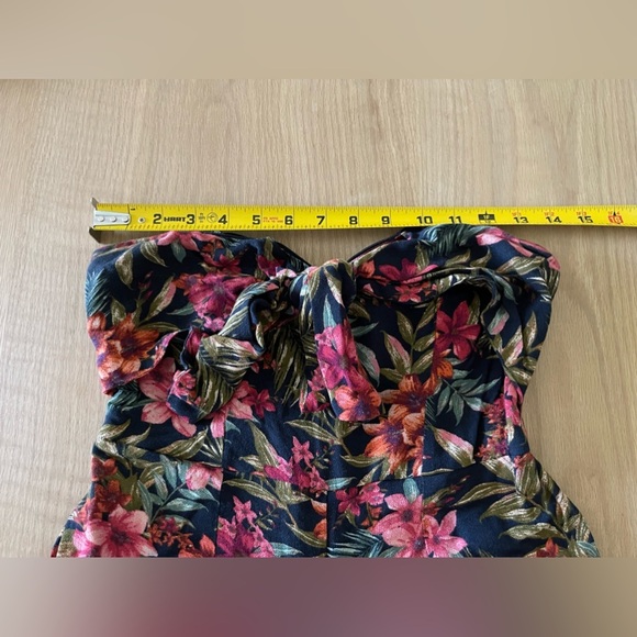 American Eagle| Floral Tropical Wide Leg Strapless Jumpsuit, Size XS••• - Picture 12 of 13